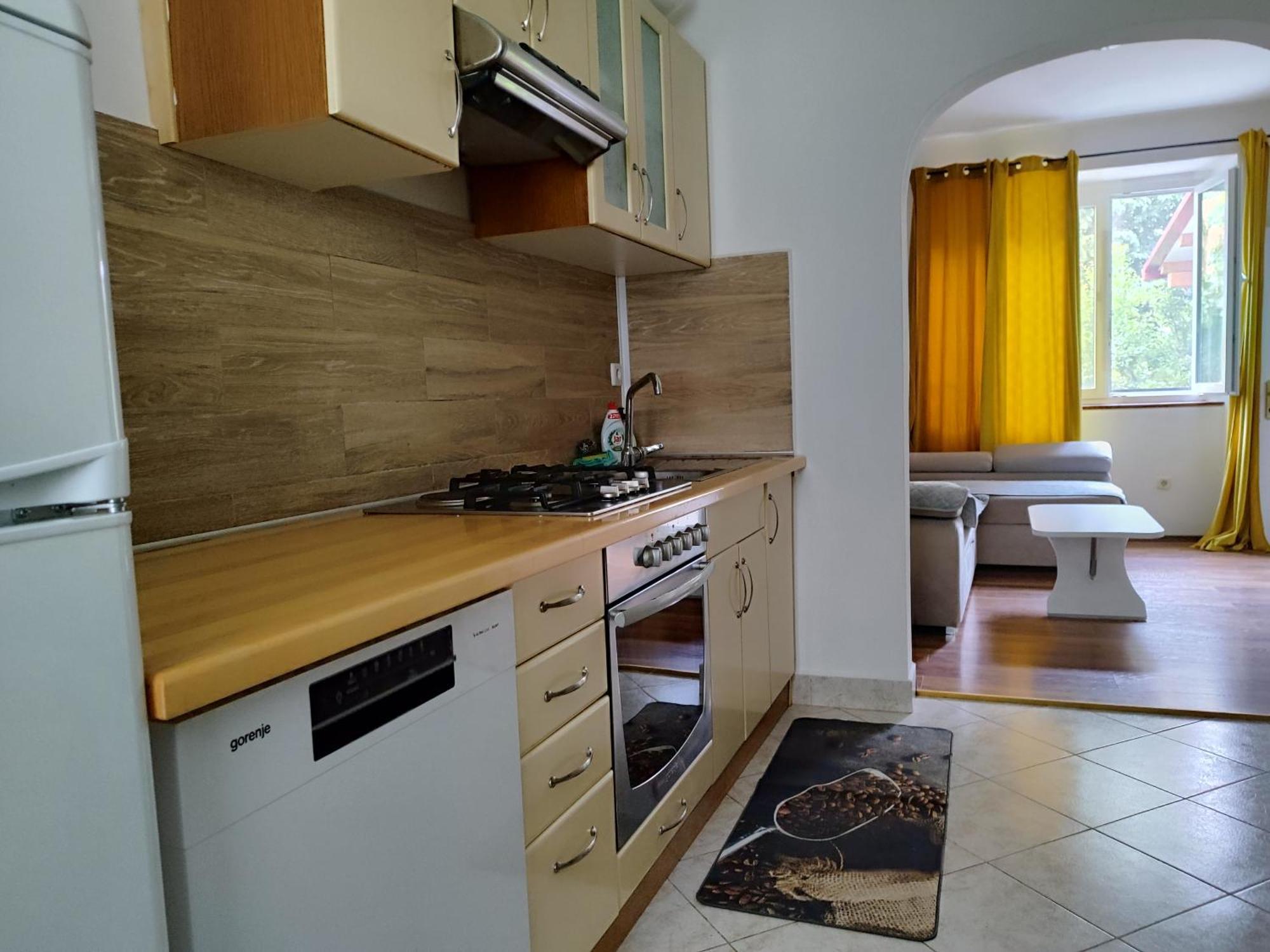 Apartman Daniel With Free Parking Mundanije Exteriér fotografie