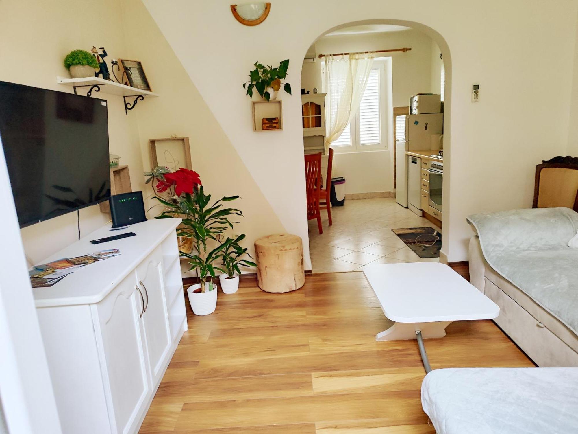 Apartman Daniel With Free Parking Mundanije Exteriér fotografie